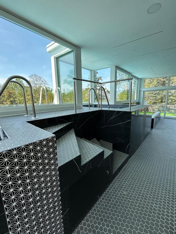 Villa Bauhaus Dream Deluxe T Siófok Eksteriør billede